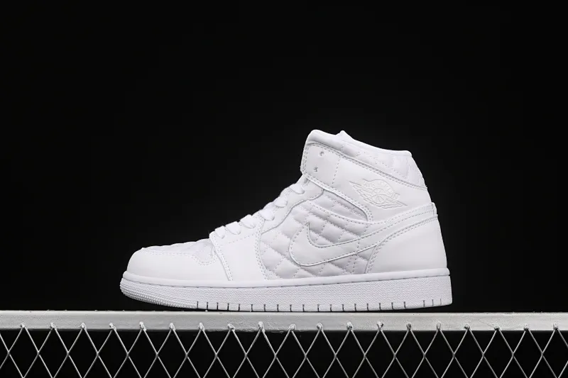 All Categories Air Jordan Jordan Series Basketball Shoes Air Jordan 1 Mid Air Jordan 1 Mid "Quilted White" AJ1 Joe 1 White Diamond "Little Chanel" Mid-top Versatile Casual Sports Shoes DB6078-100